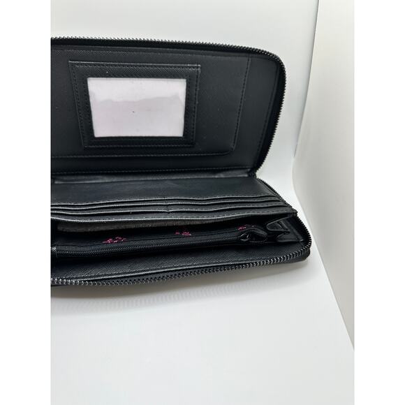 Betsey Johnson Zip Around Heart Black Embossed Wallet wristlet - Picture 3 of 6